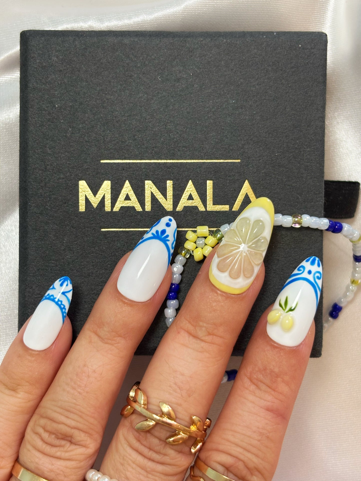 Citron bleu - Ongles press on faits main